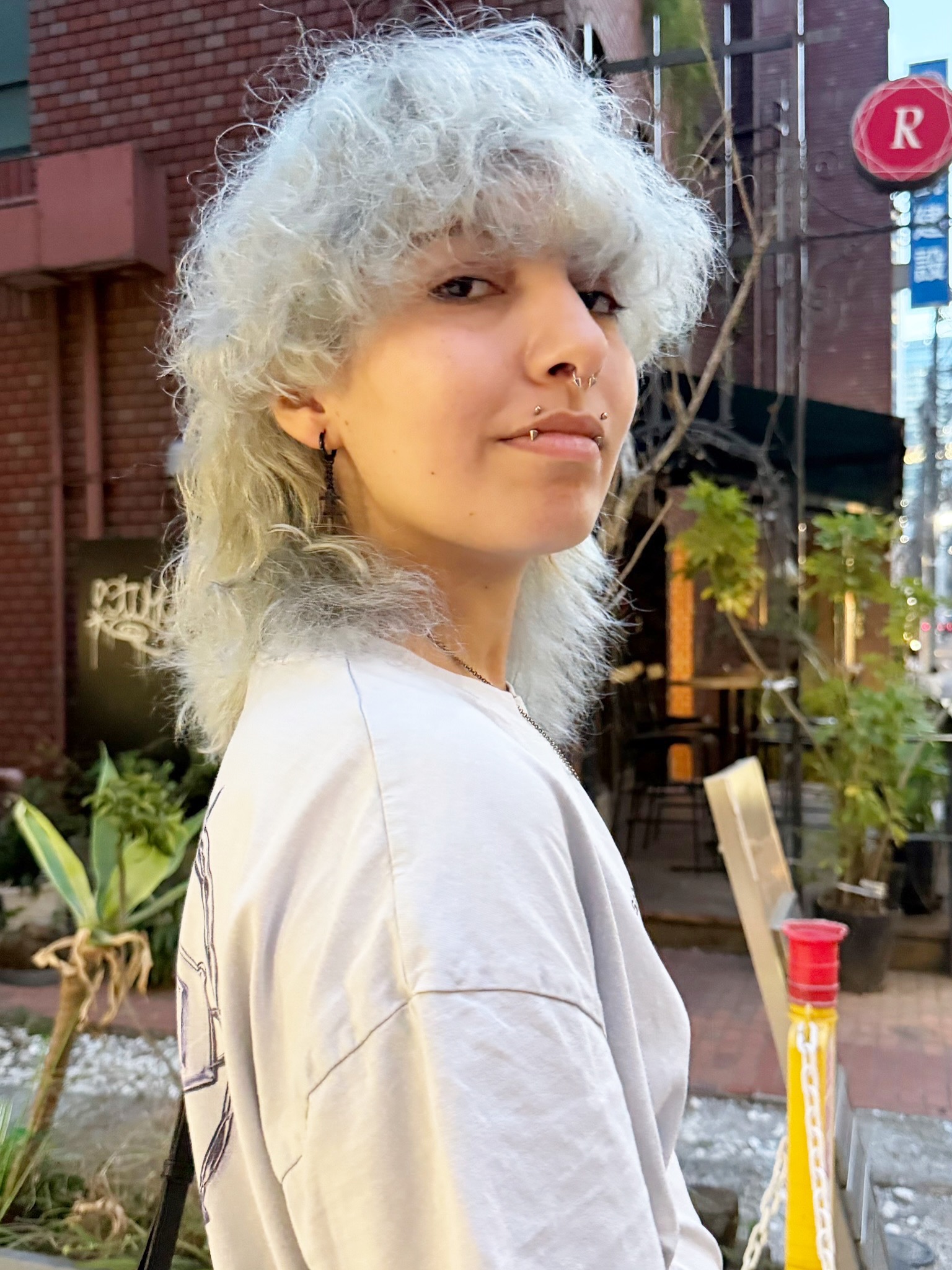 Icy platinum blonde ✨