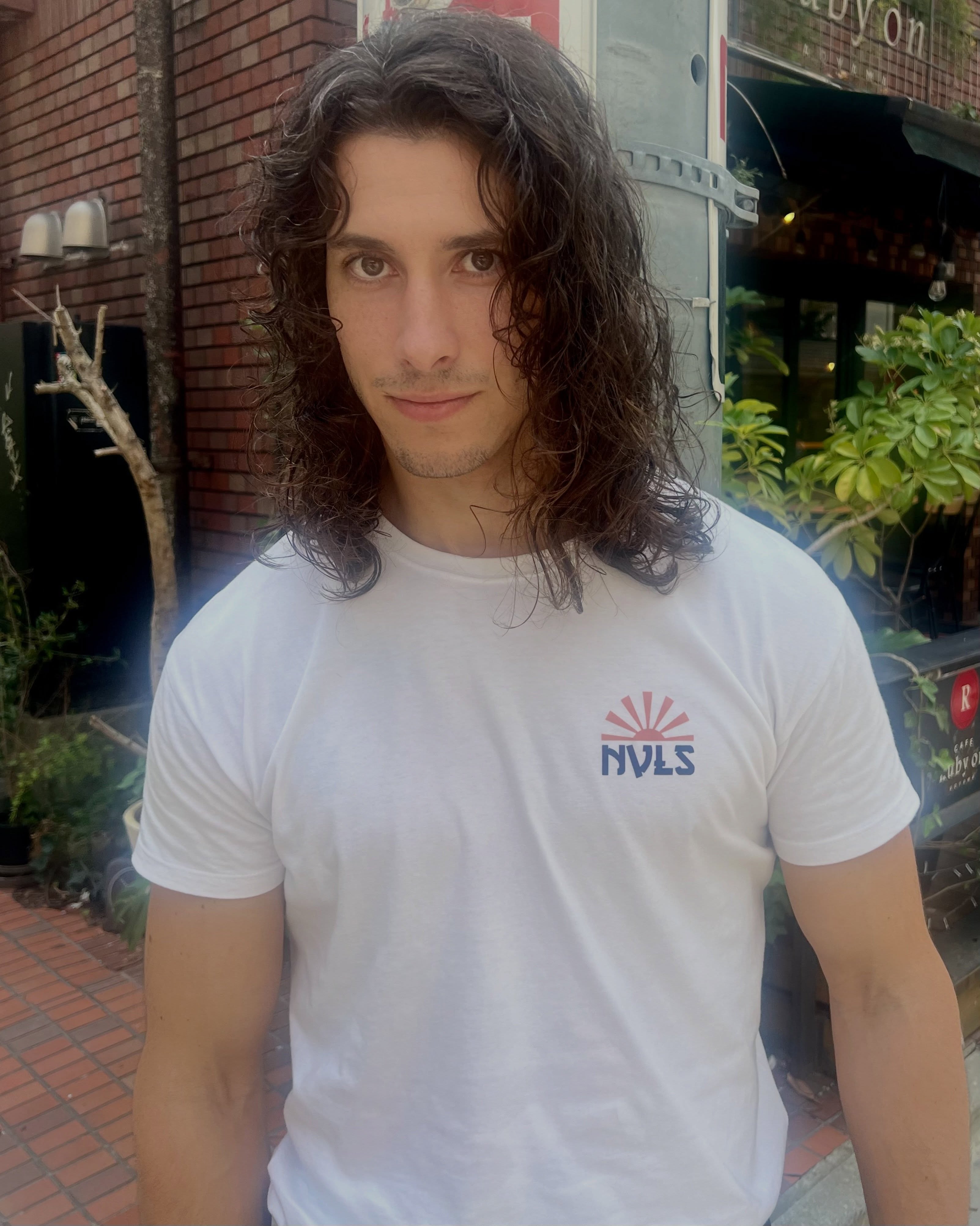 A cool men’s wavy style ✨